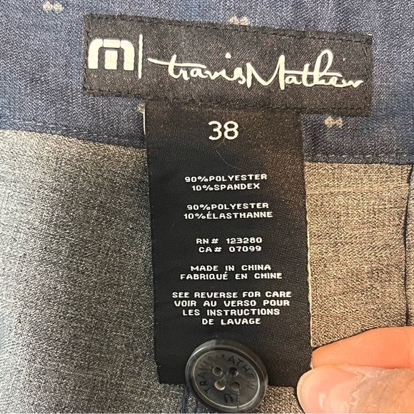 Travis Mathew Shorts Mens 38 Blue White Print Golf Outdoor Lightweight Stretch - Picture 3 of 11